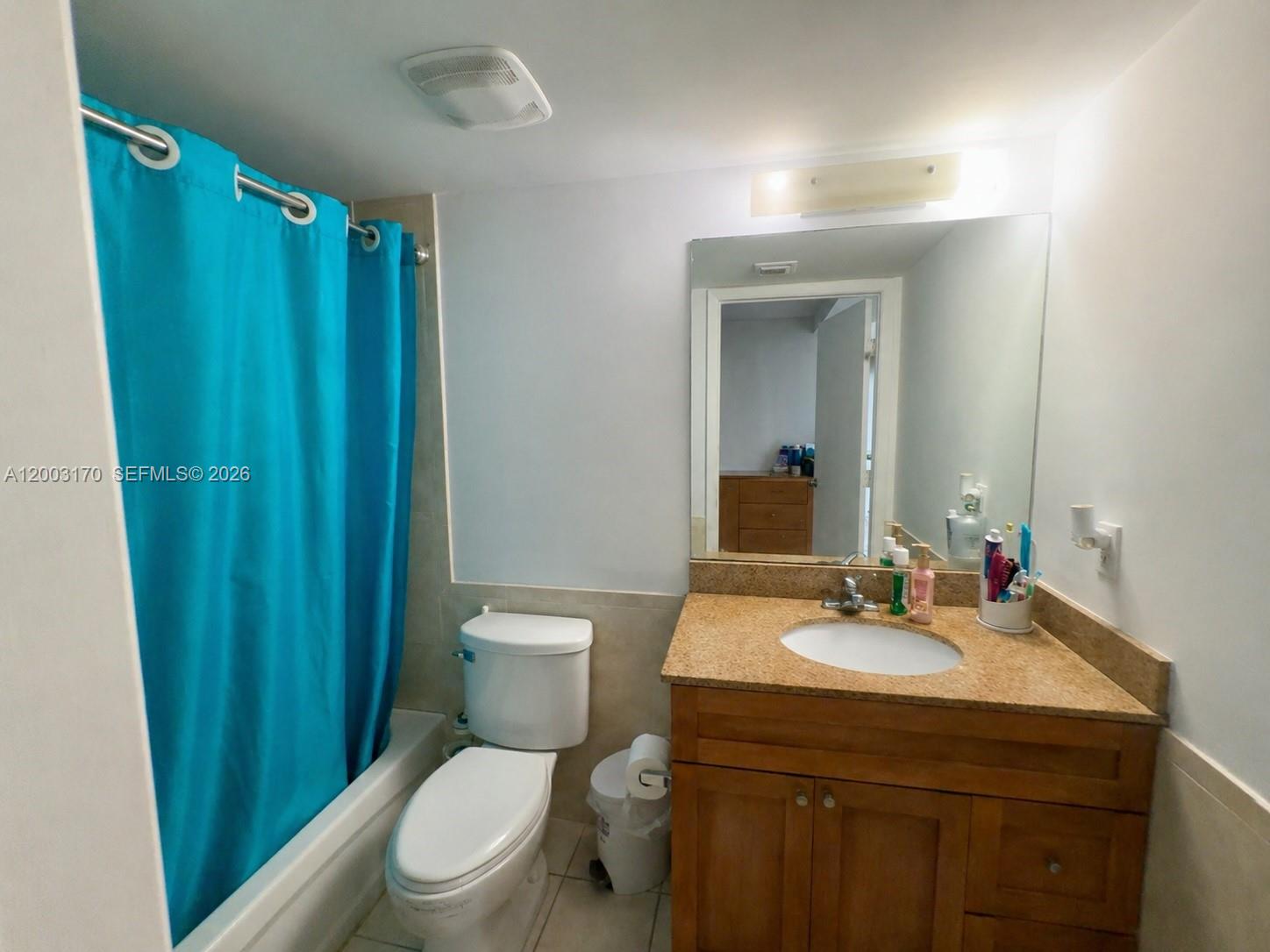 SAN LORENZO CONDO - Residential Lease