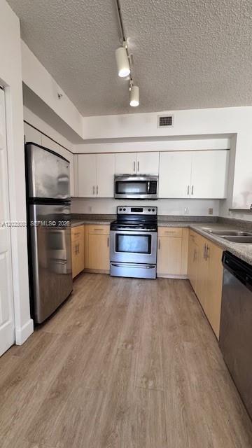 EL-AD NOB HILL CONDO - Residential