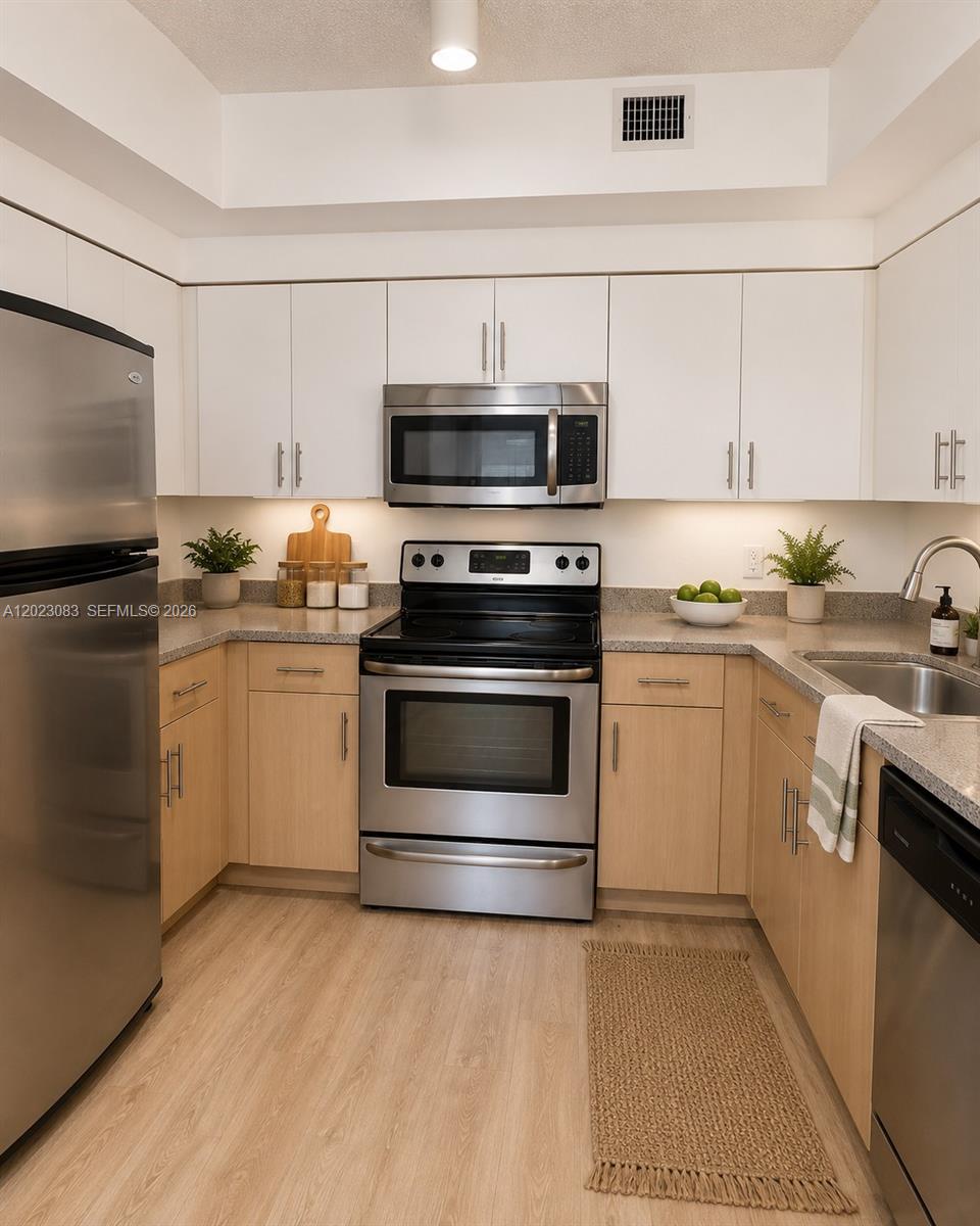 EL-AD NOB HILL CONDO - Residential