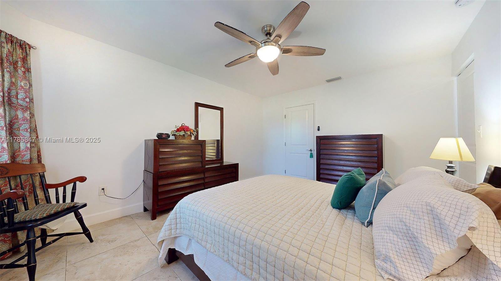 PEMBROKE LAKES SOUTH - Residential