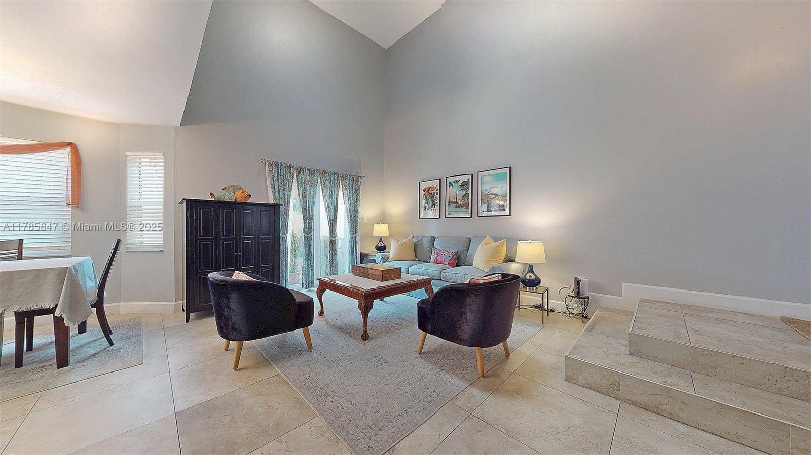 PEMBROKE LAKES SOUTH - Residential