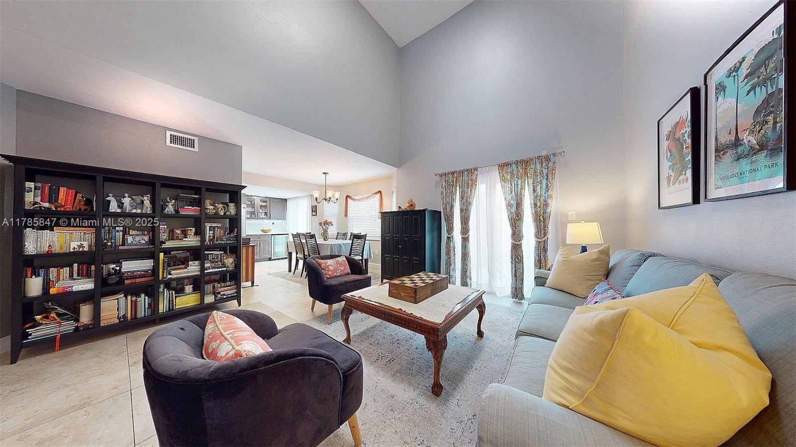 PEMBROKE LAKES SOUTH - Residential