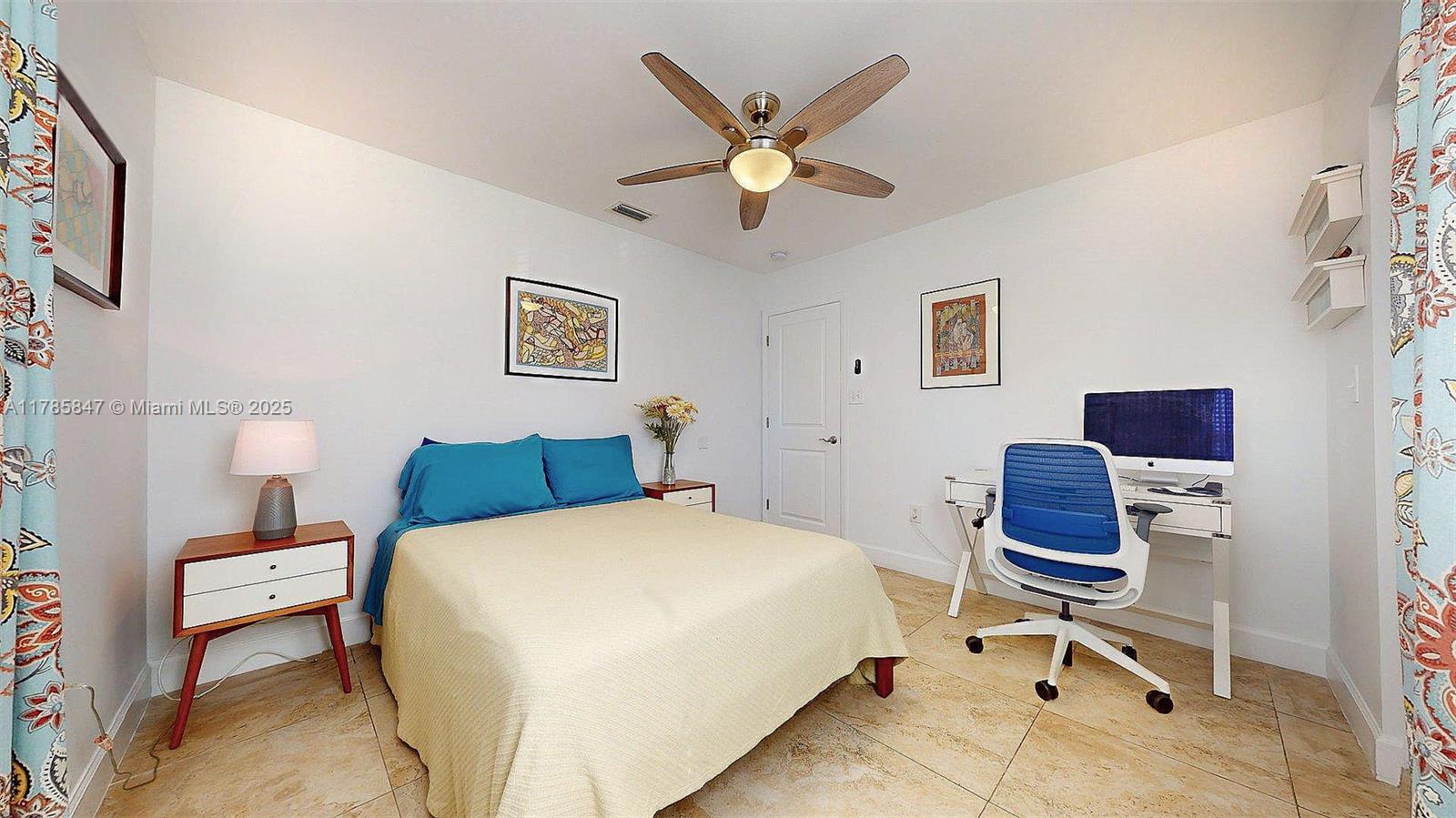 PEMBROKE LAKES SOUTH - Residential