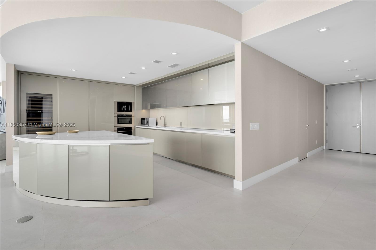 18975 COLLINS CONDO - Residential