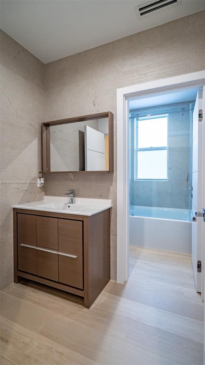 DEVERAS SUB - Residential