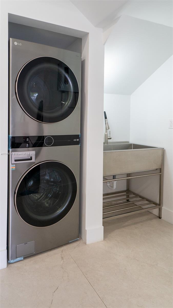 DEVERAS SUB - Residential