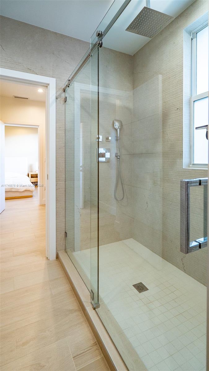 DEVERAS SUB - Residential