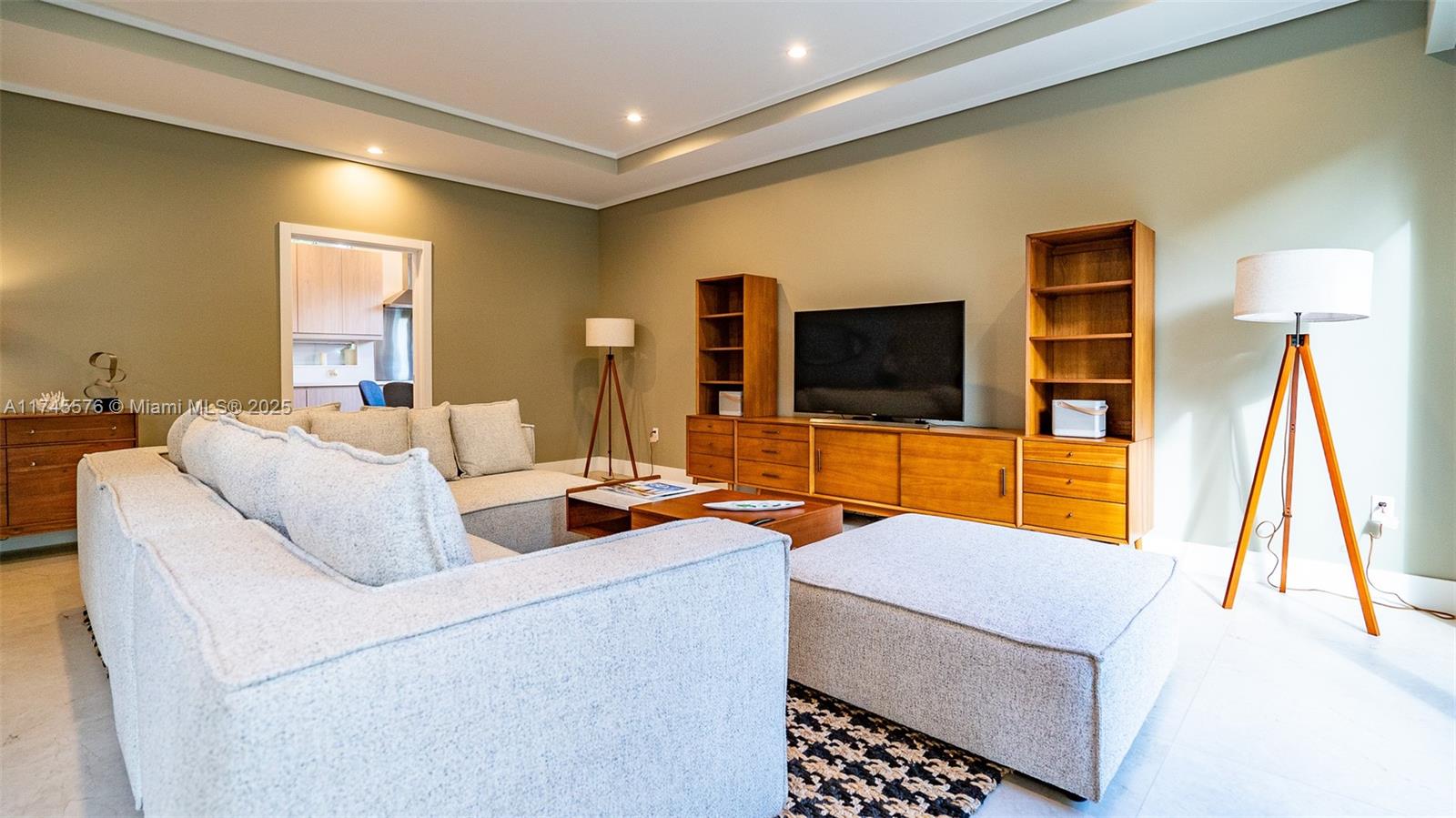 DEVERAS SUB - Residential