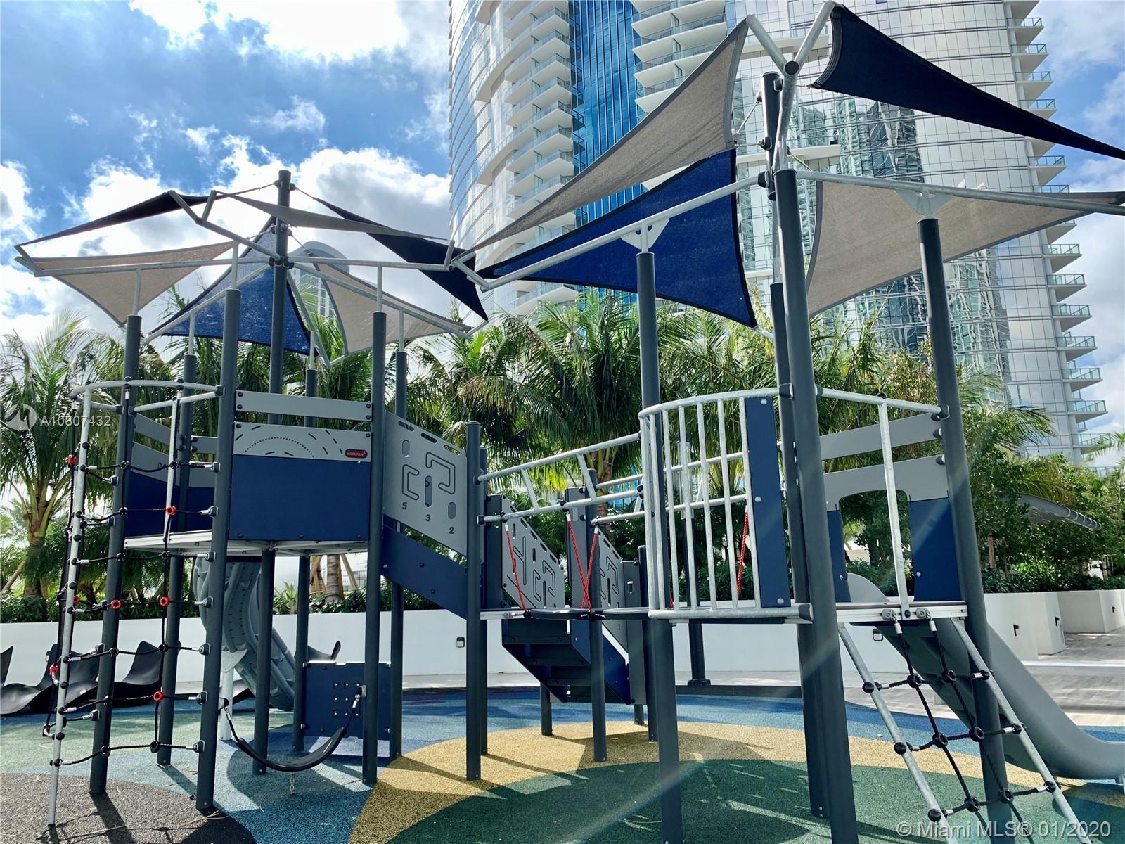 PARAMOUNT MIAMI - Residential Lease