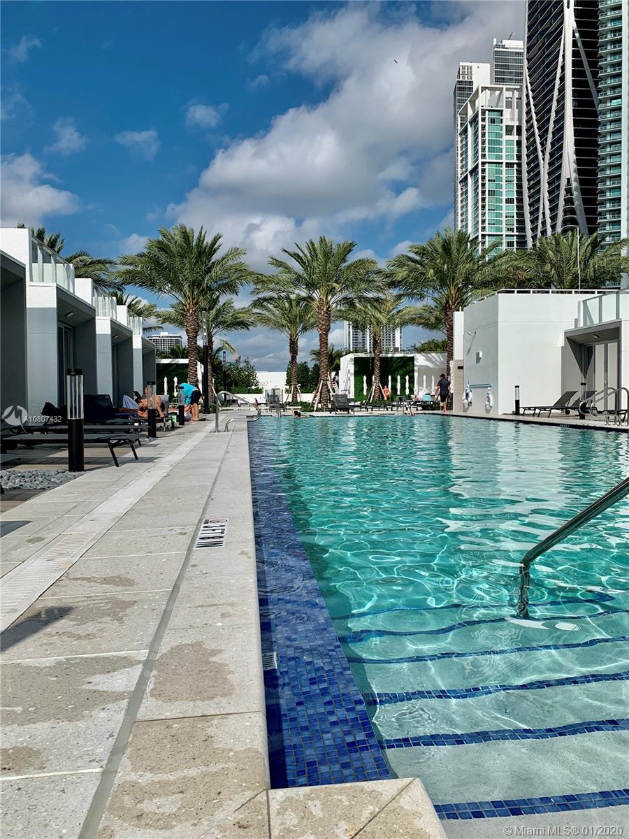PARAMOUNT MIAMI - Residential Lease