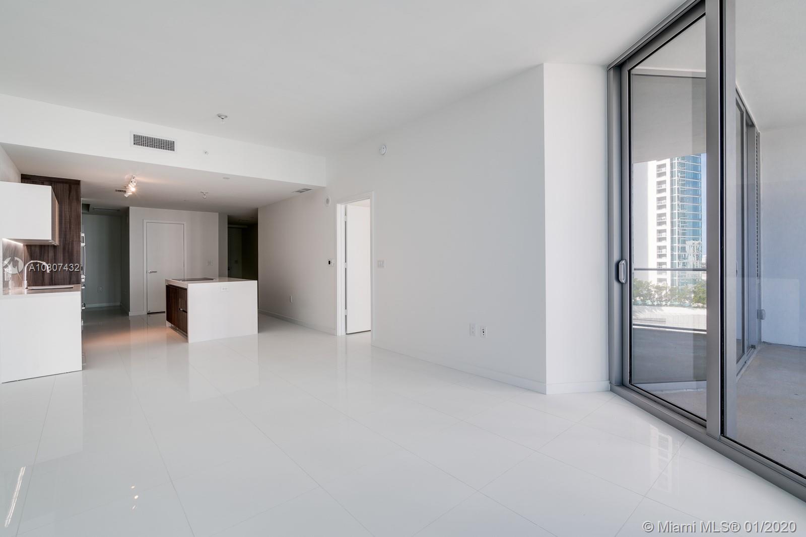 PARAMOUNT MIAMI - Residential Lease