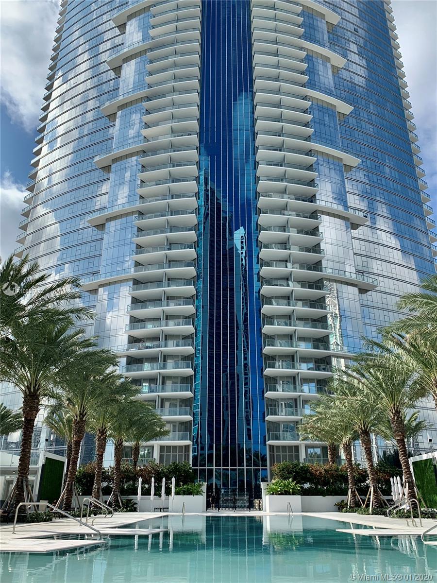 PARAMOUNT MIAMI - Residential Lease