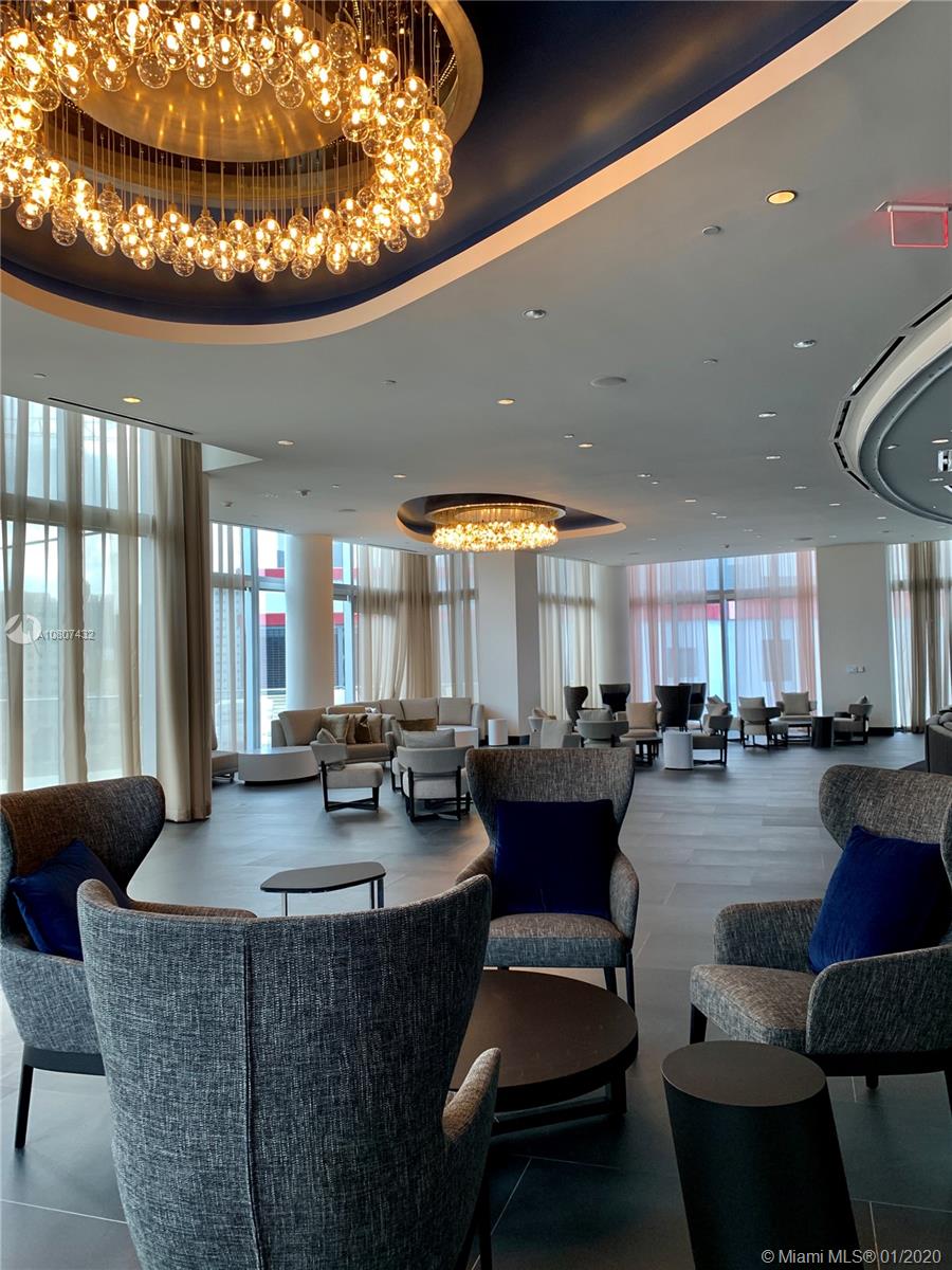 PARAMOUNT MIAMI - Residential Lease