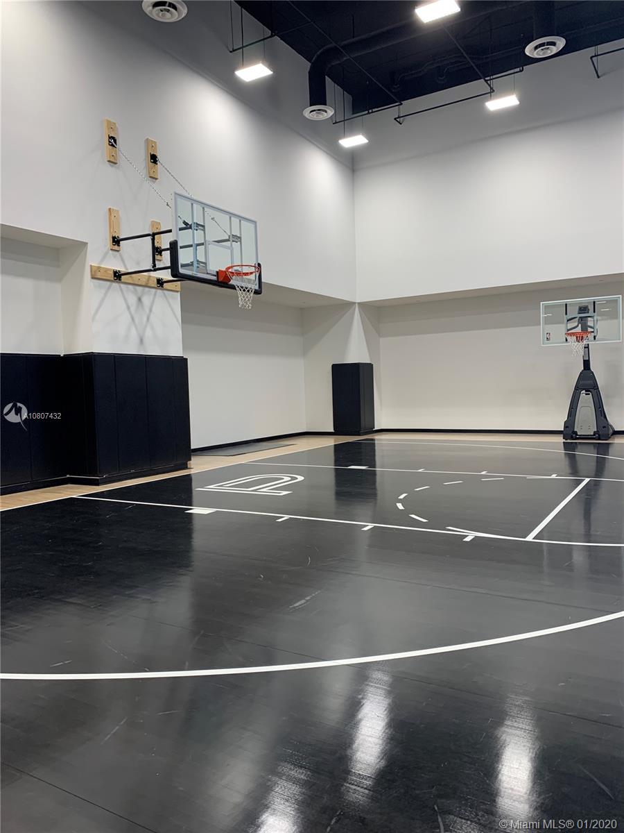 PARAMOUNT MIAMI - Residential Lease