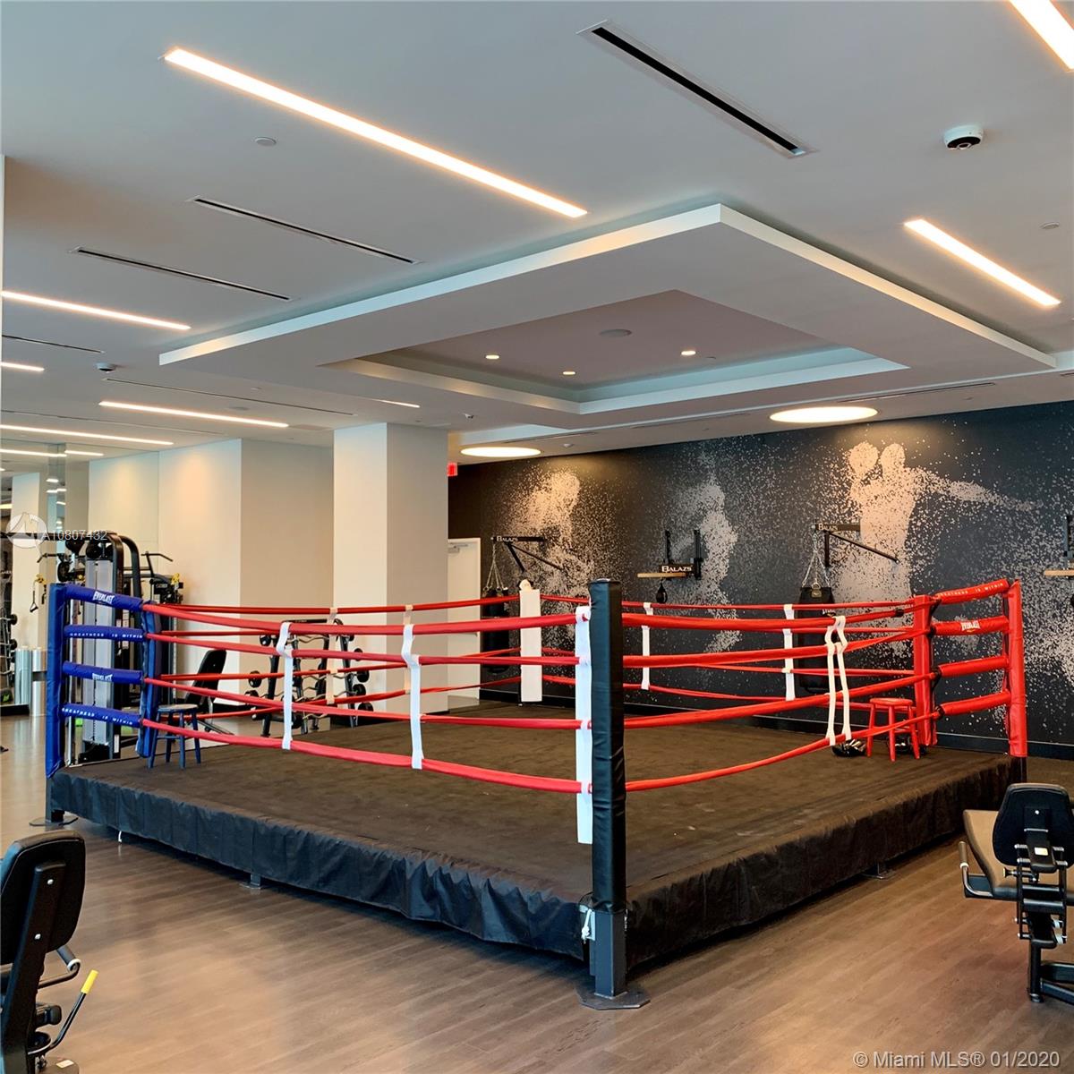 PARAMOUNT MIAMI - Residential Lease