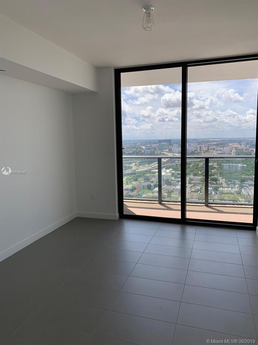 CANVAS CONDO - Residential Lease