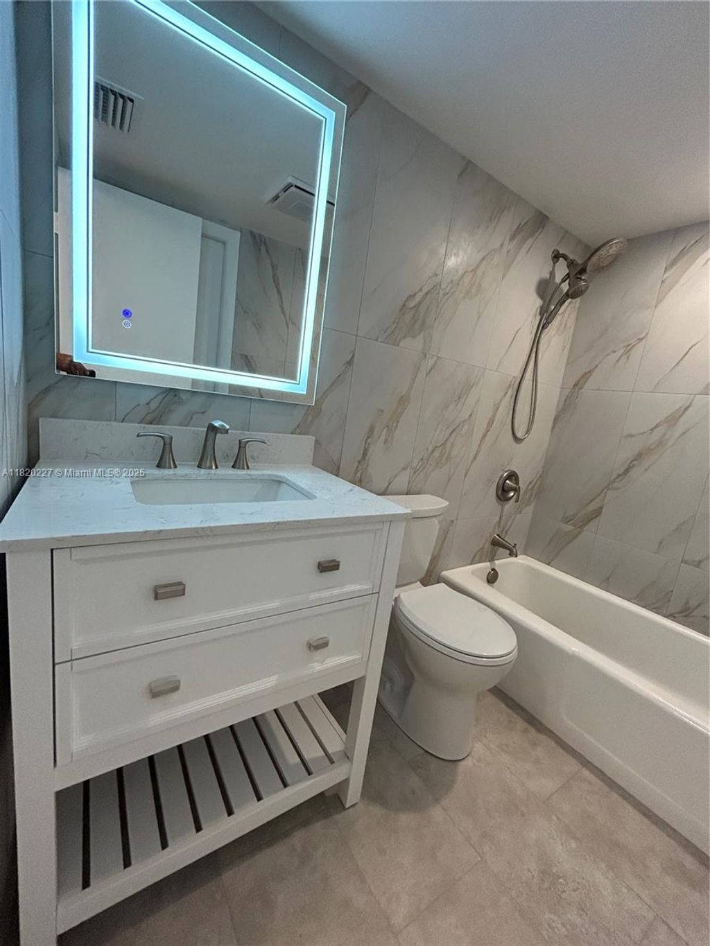 Photo of 2862 NE 32nd St #10, Fort Lauderdale, FL 33306 (MLS # A11820227)