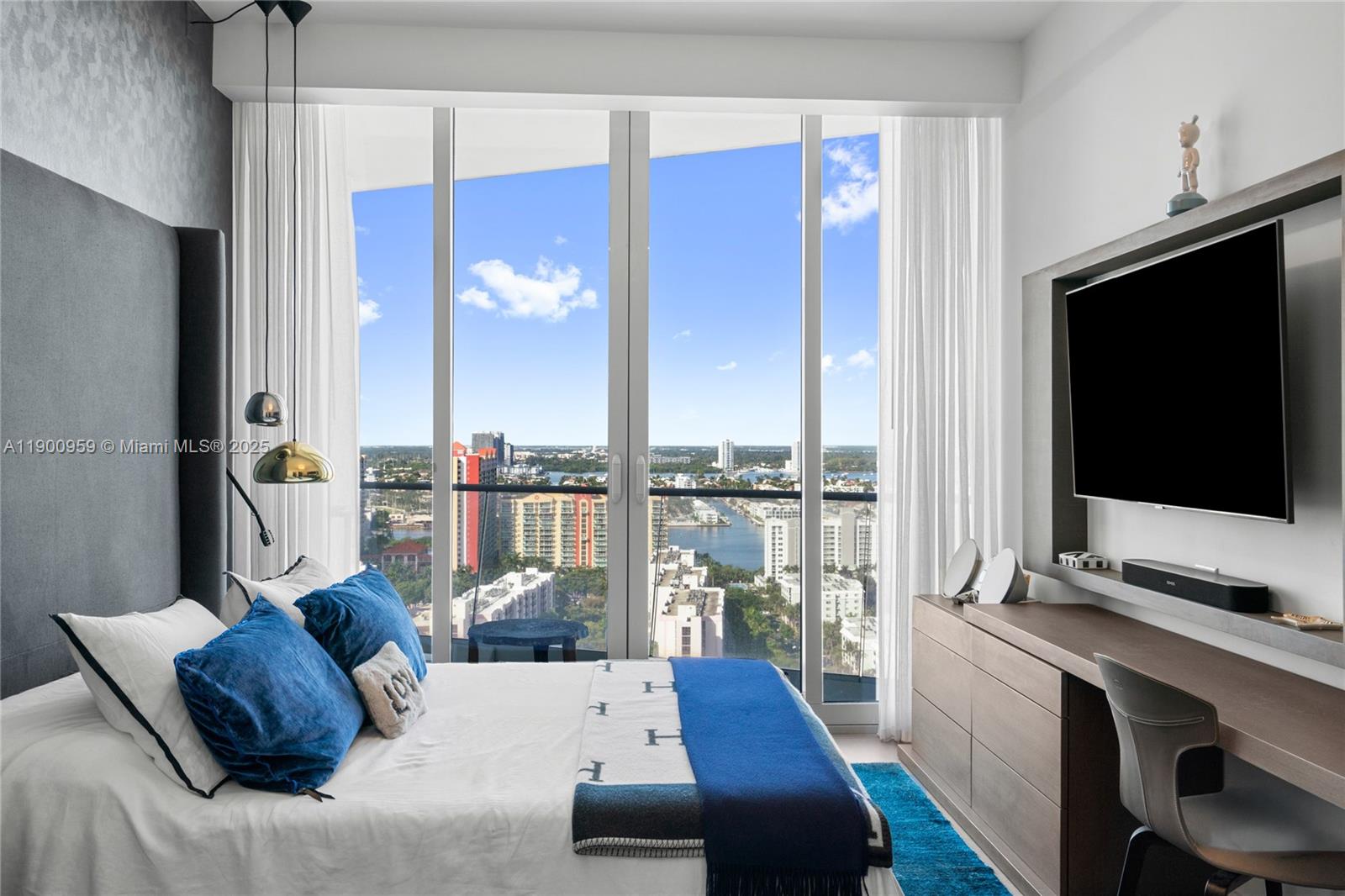 JADE SIGNATURE CONDO - Residential Lease