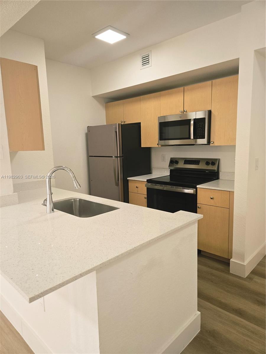 AVENTINE AT MIRAMAR CONDO - Residential Lease