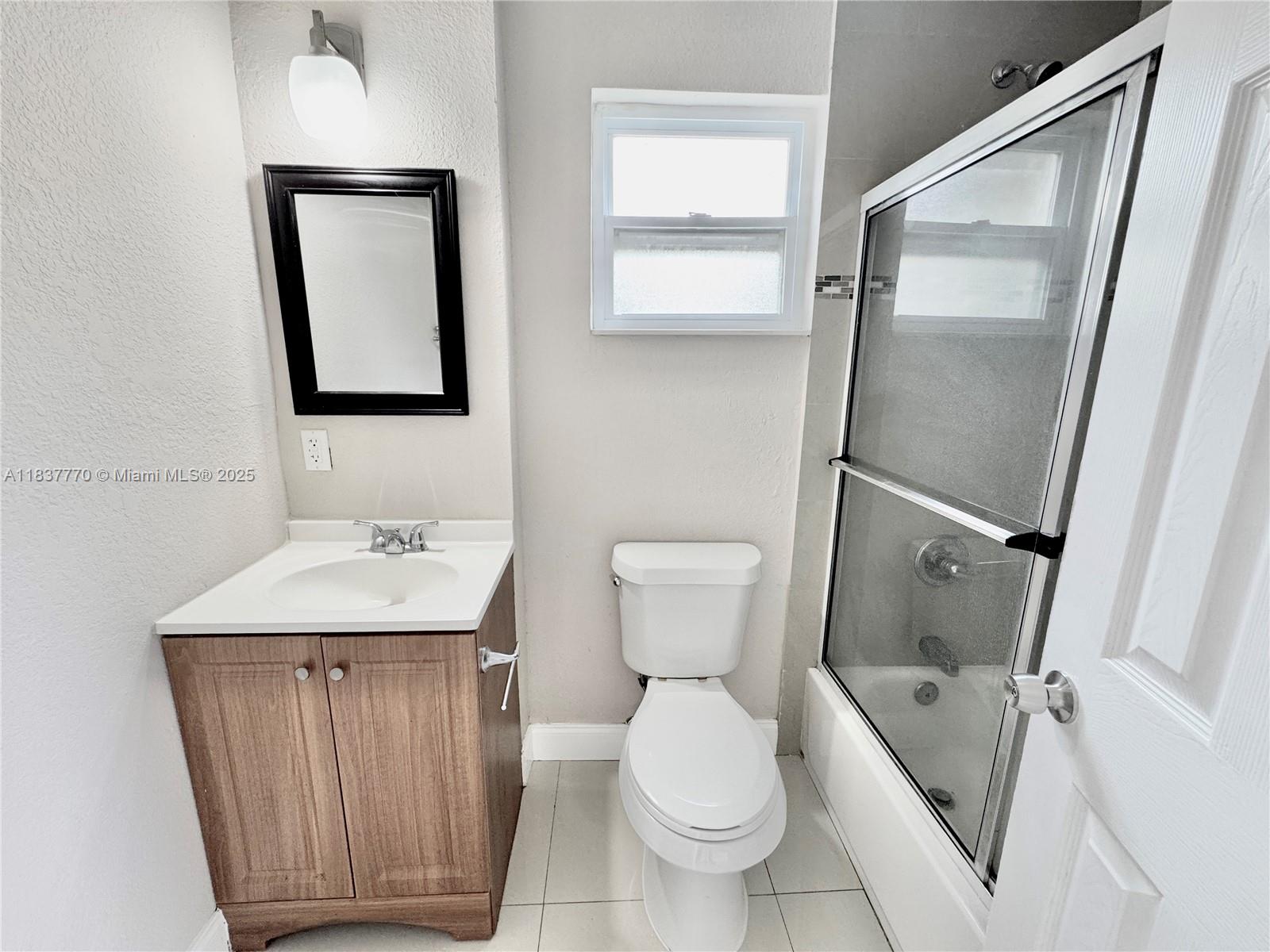 HOLLYWOOD RIDGE FARMS - Residential Lease