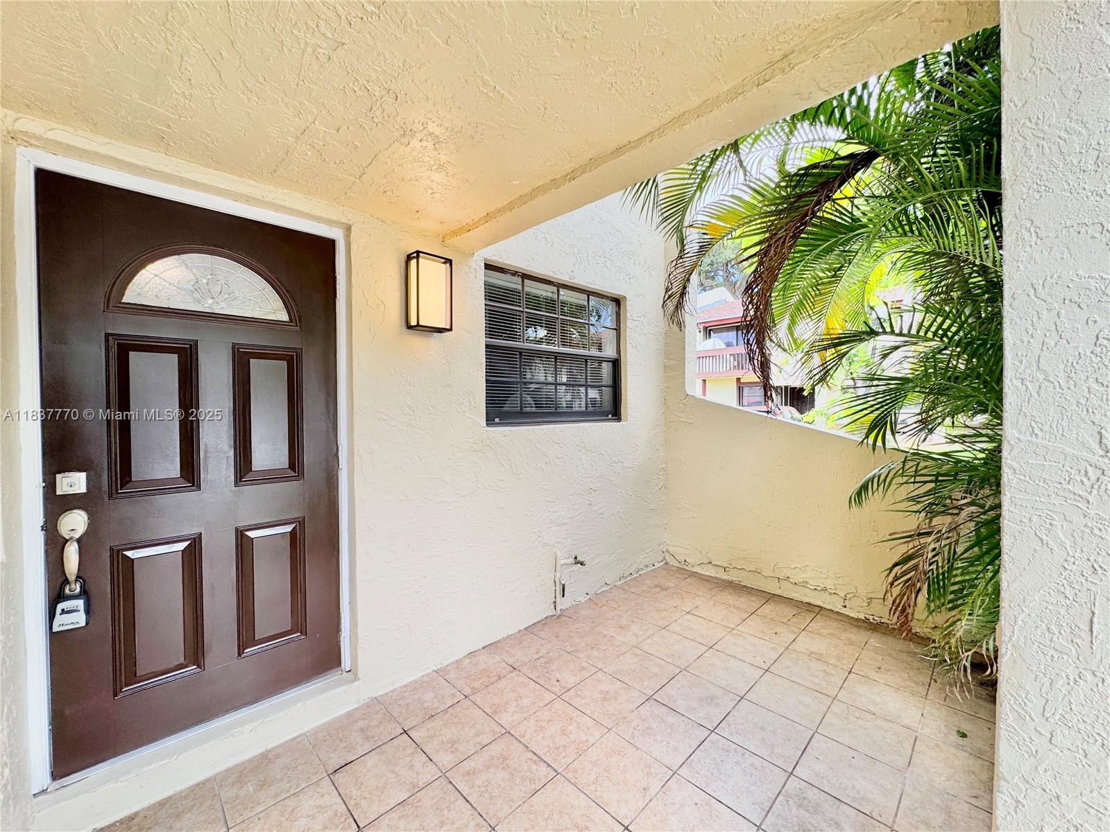 3840 SW 52nd Ave 3840