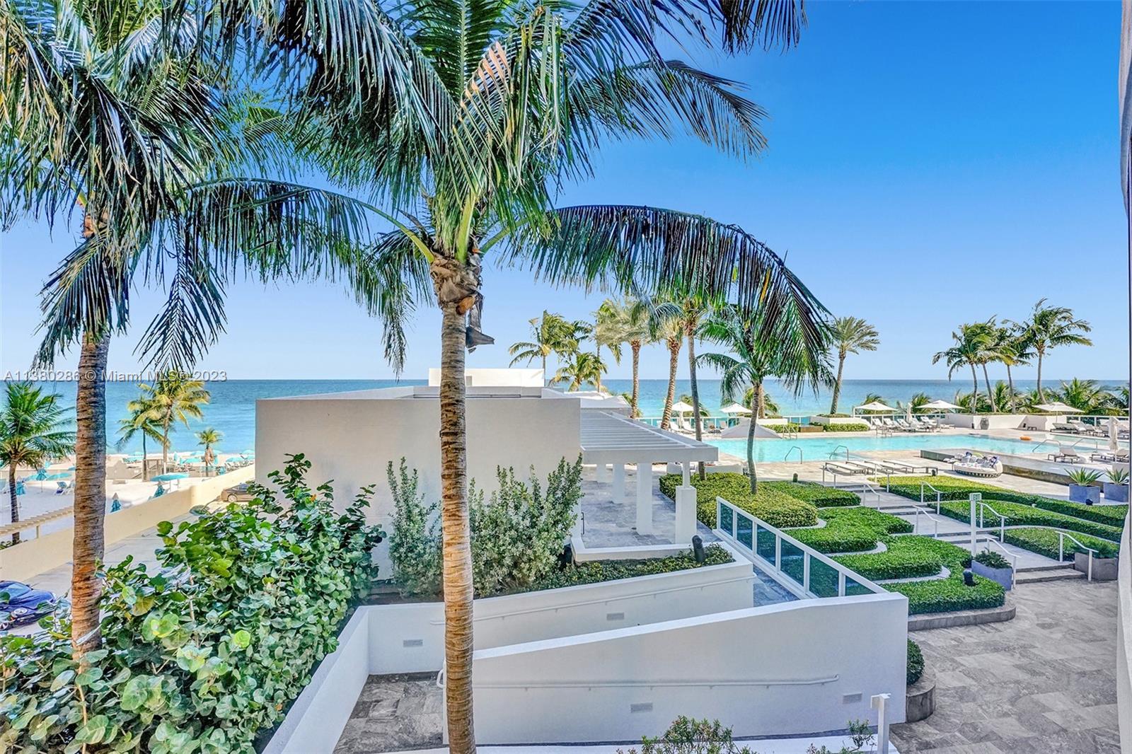 2711 HOLLYWOOD BEACH COND - Residential