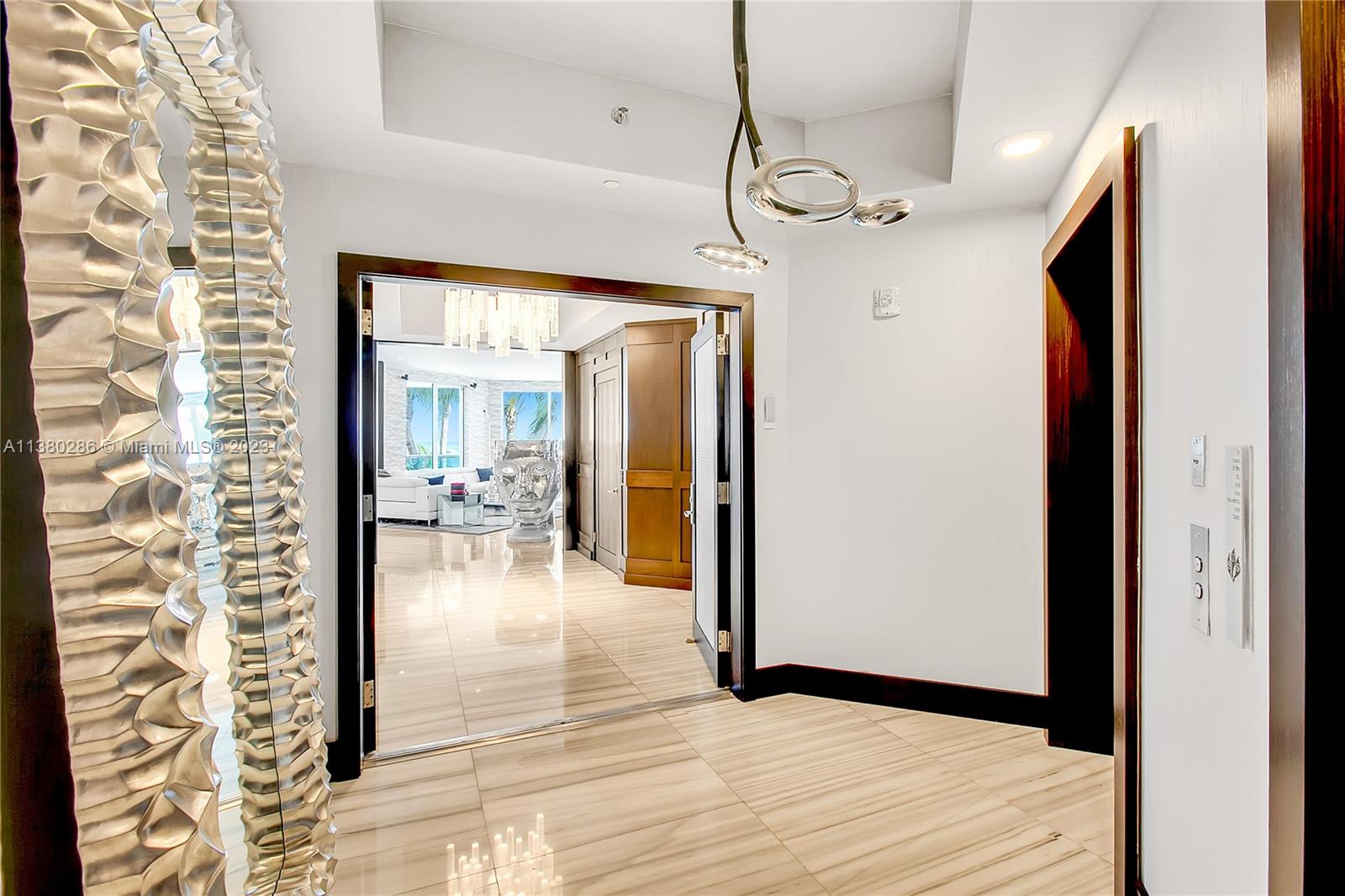 2711 HOLLYWOOD BEACH COND - Residential