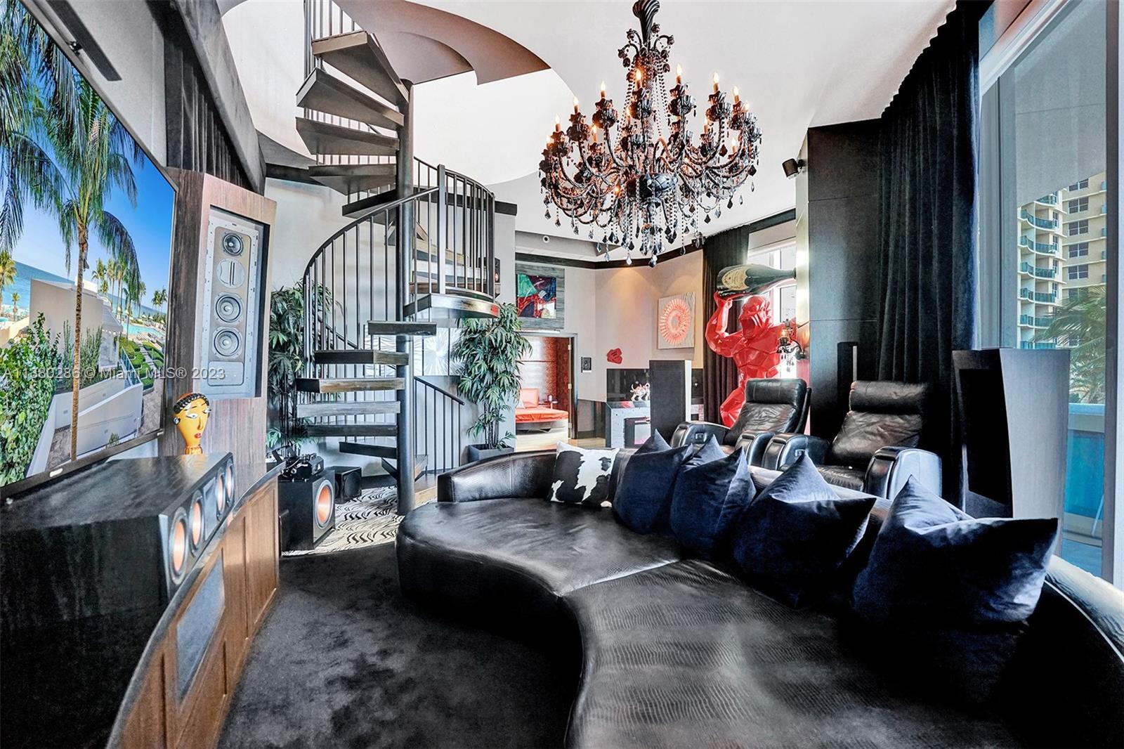 2711 HOLLYWOOD BEACH COND - Residential