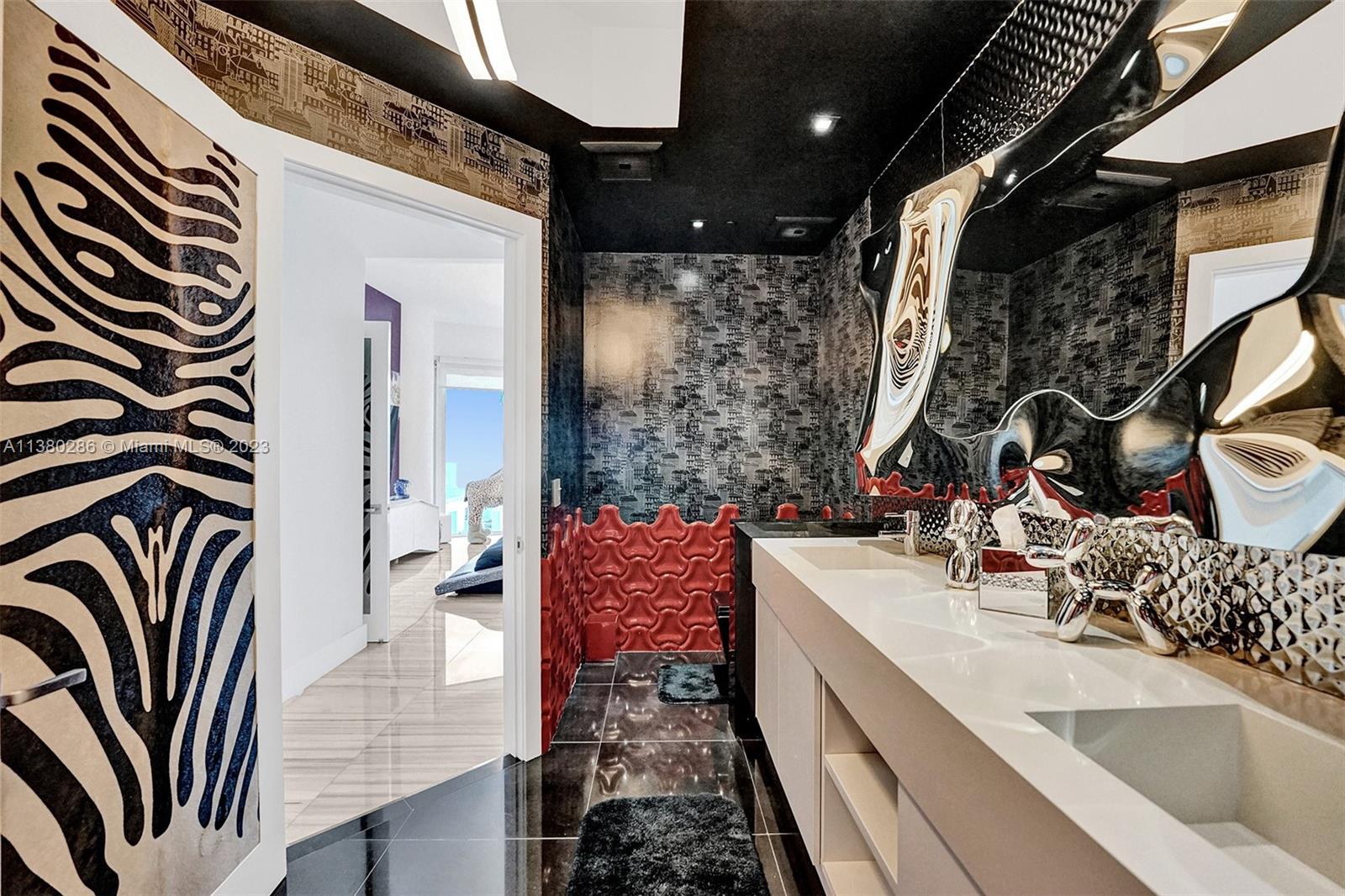 2711 HOLLYWOOD BEACH COND - Residential