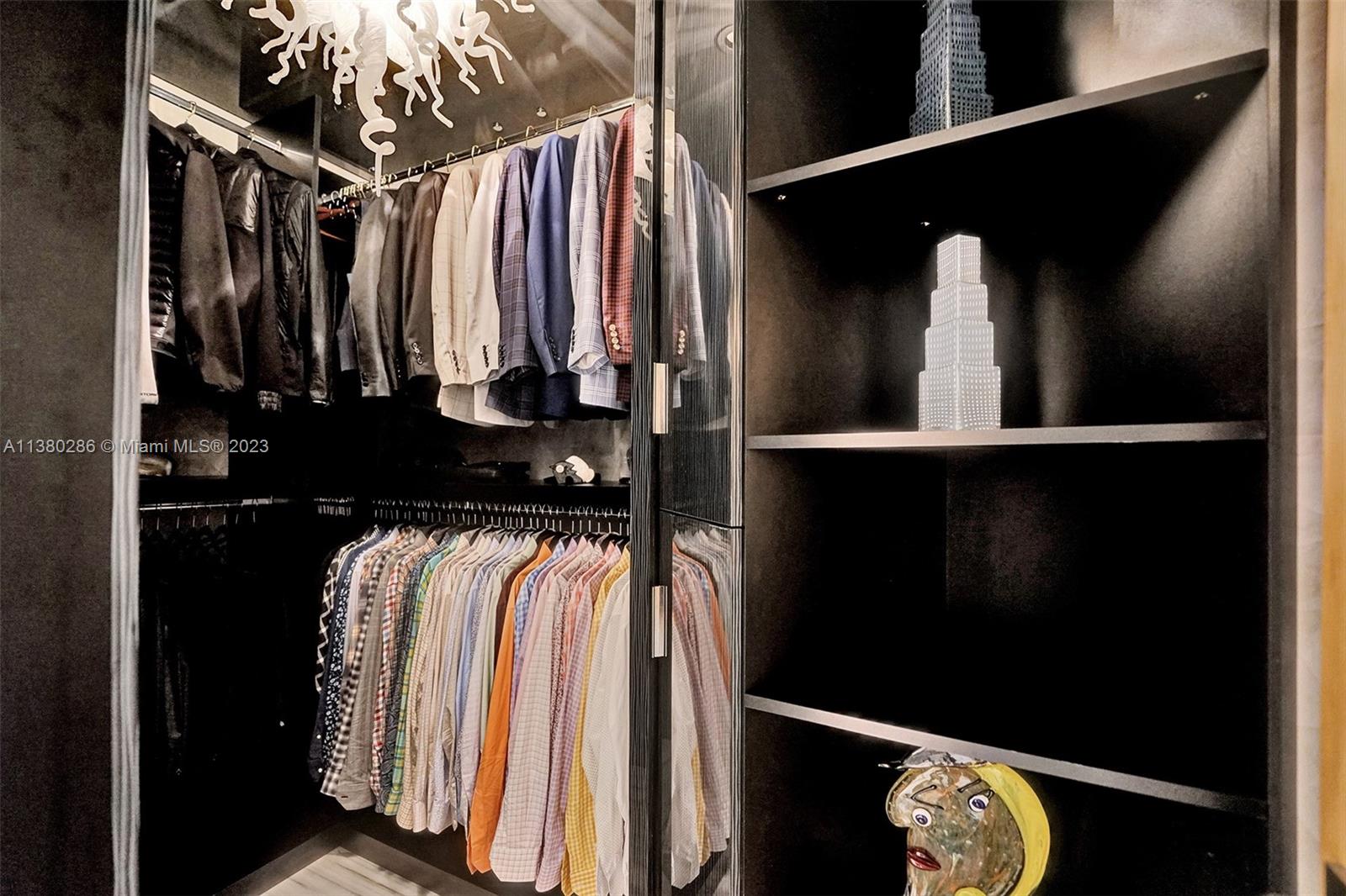 2711 HOLLYWOOD BEACH COND - Residential