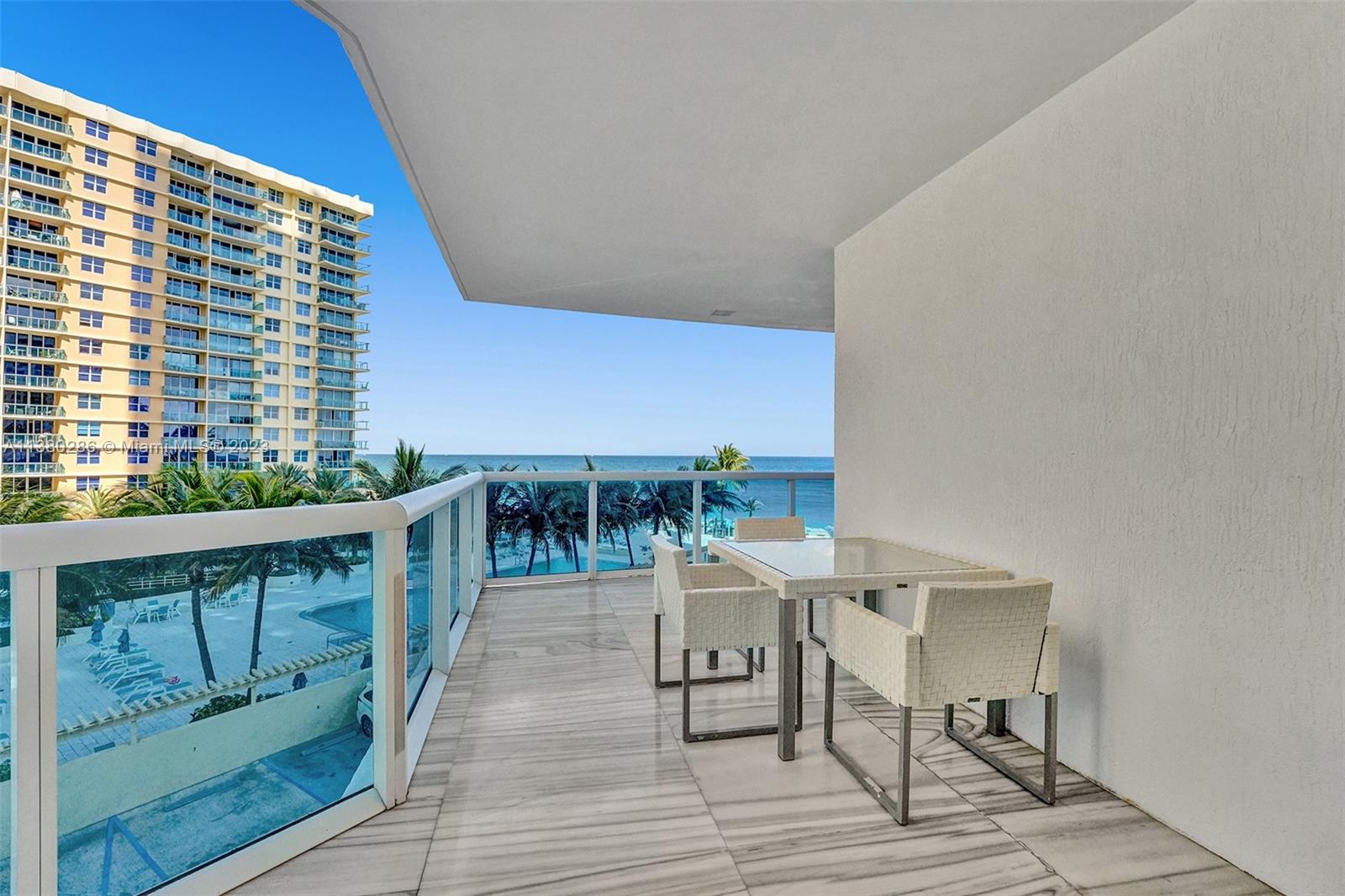 2711 HOLLYWOOD BEACH COND - Residential