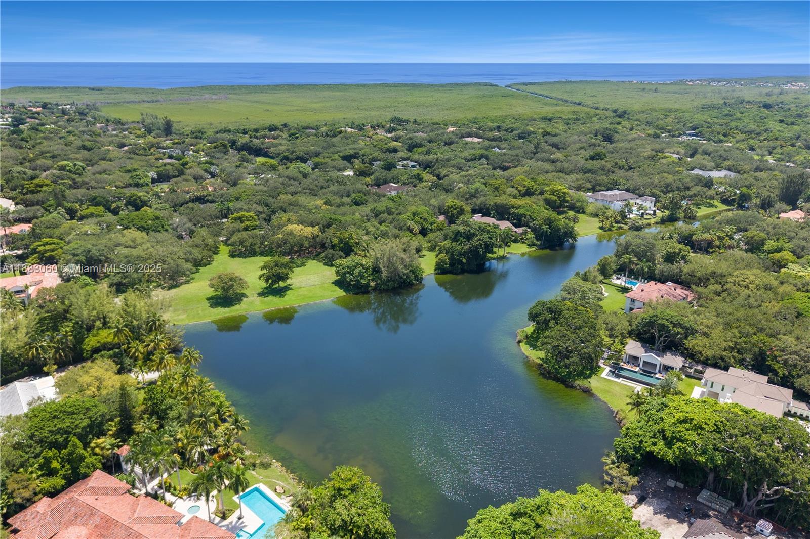 SNAPPER CREEK LAKES SUB - Land