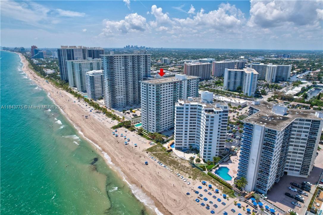 RIVIERA CONDO - Residential