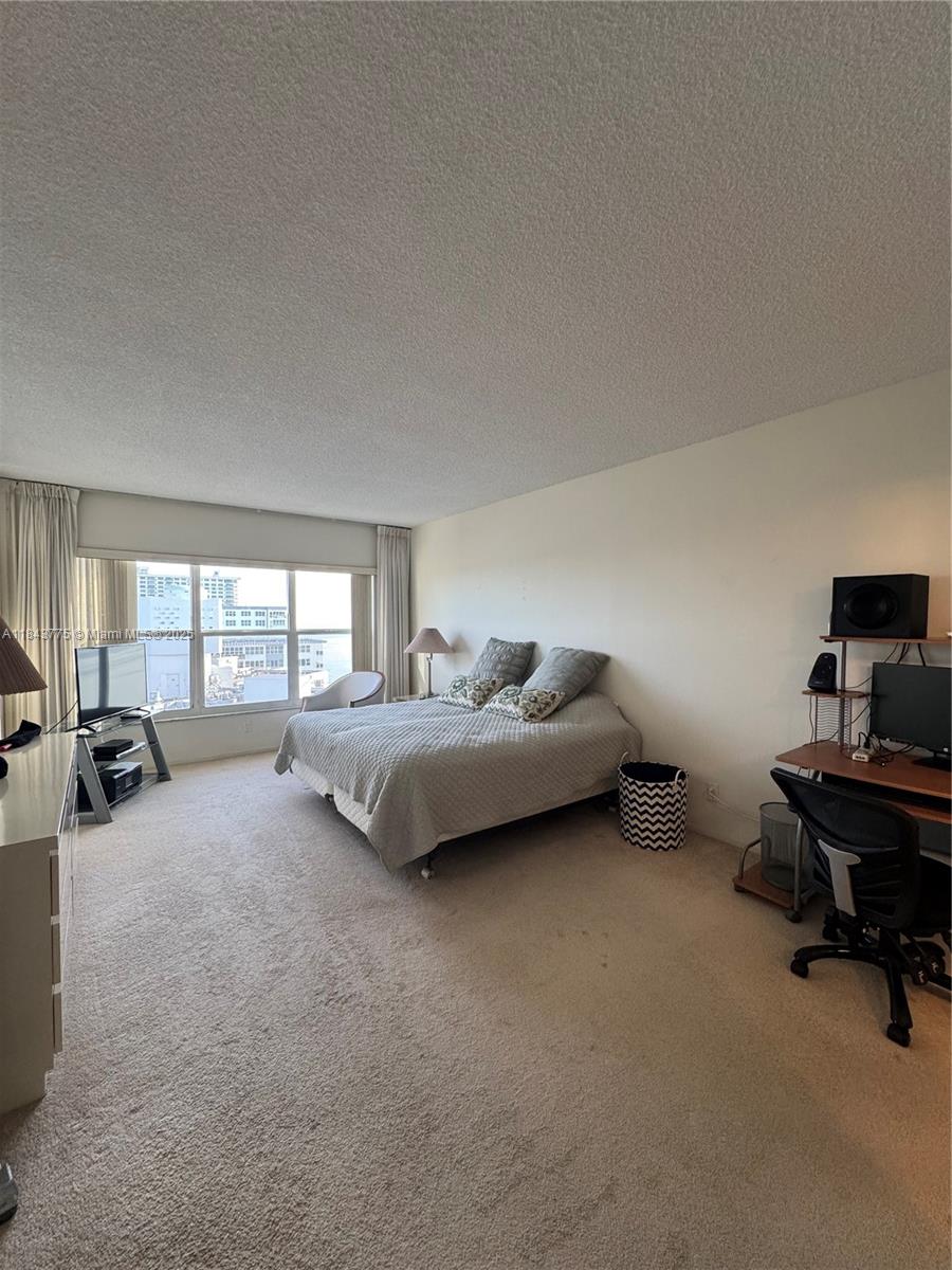 RIVIERA CONDO - Residential