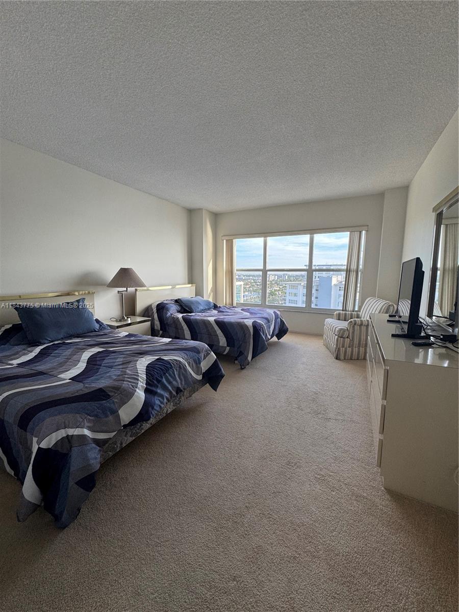 RIVIERA CONDO - Residential