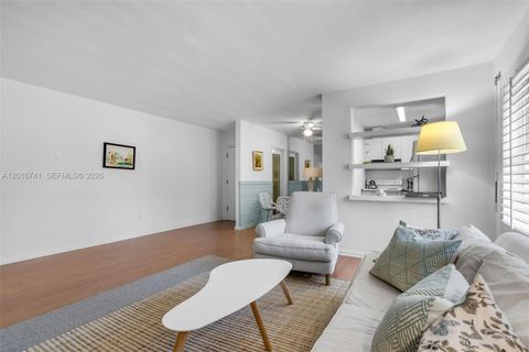 255 Sunrise Dr Key Biscayne FL 33149