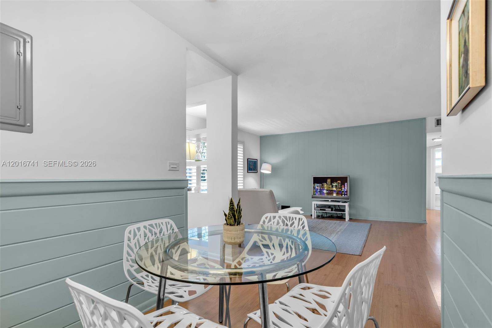 255 Sunrise Dr