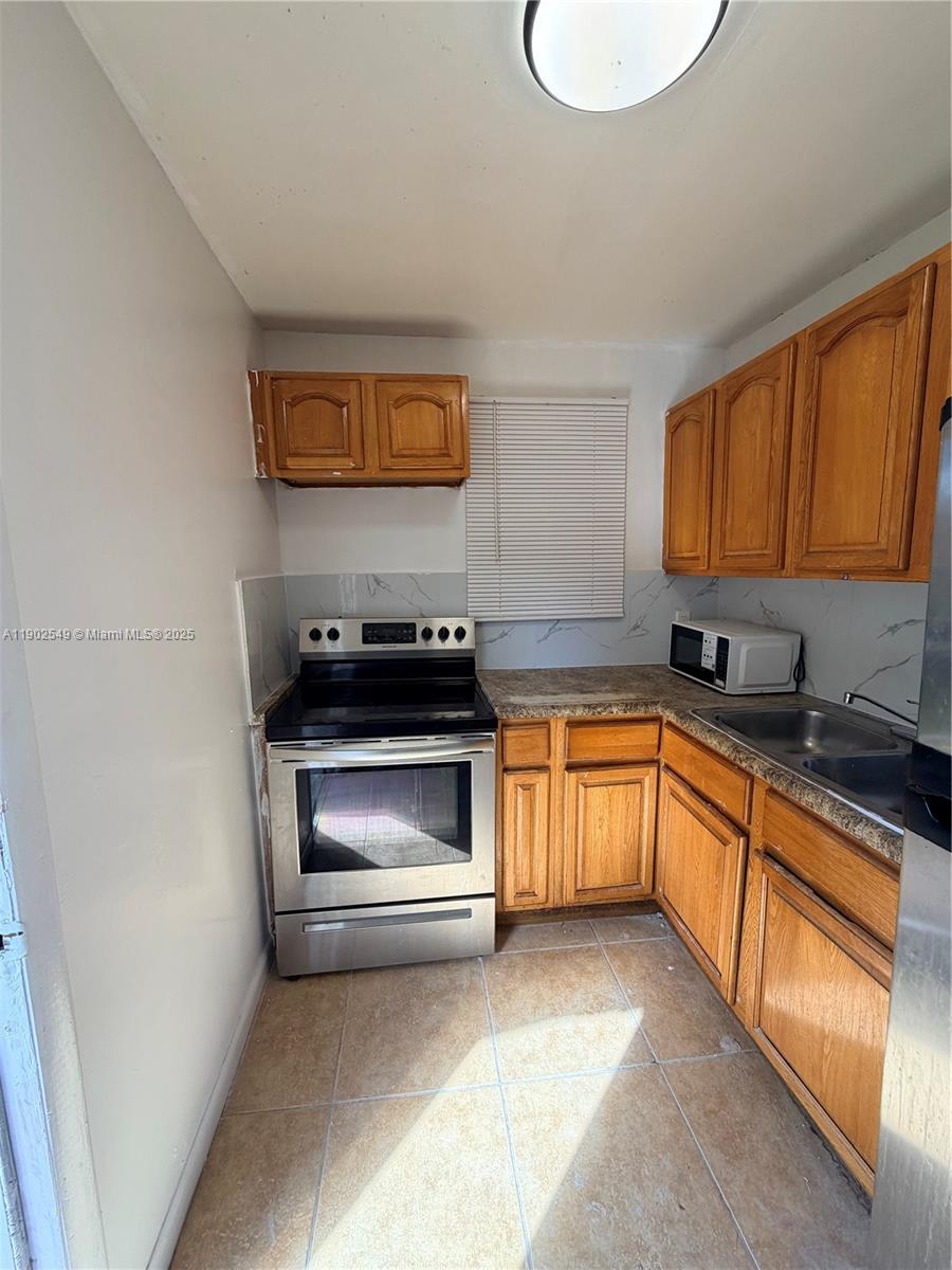 PARA VILLA HEIGHTS - Residential Lease