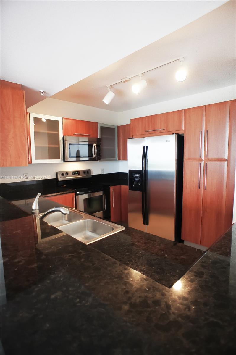 GABLES MARQUIS CONDO - Residential Lease