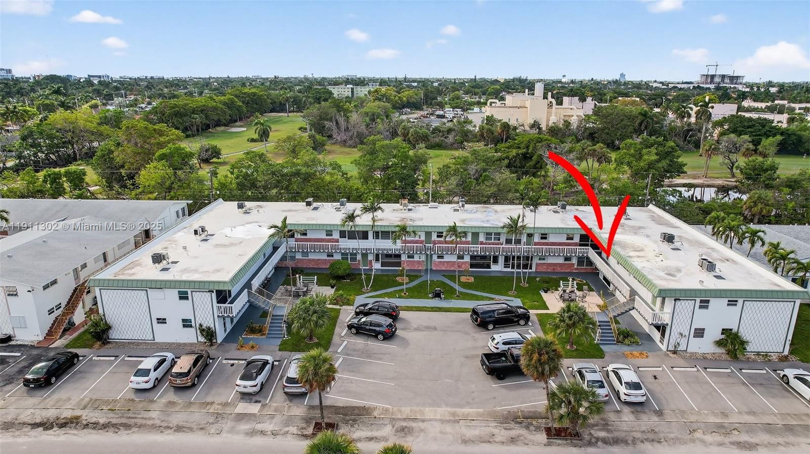 CRYSTAL COURT MANOR NO 7 - Residential