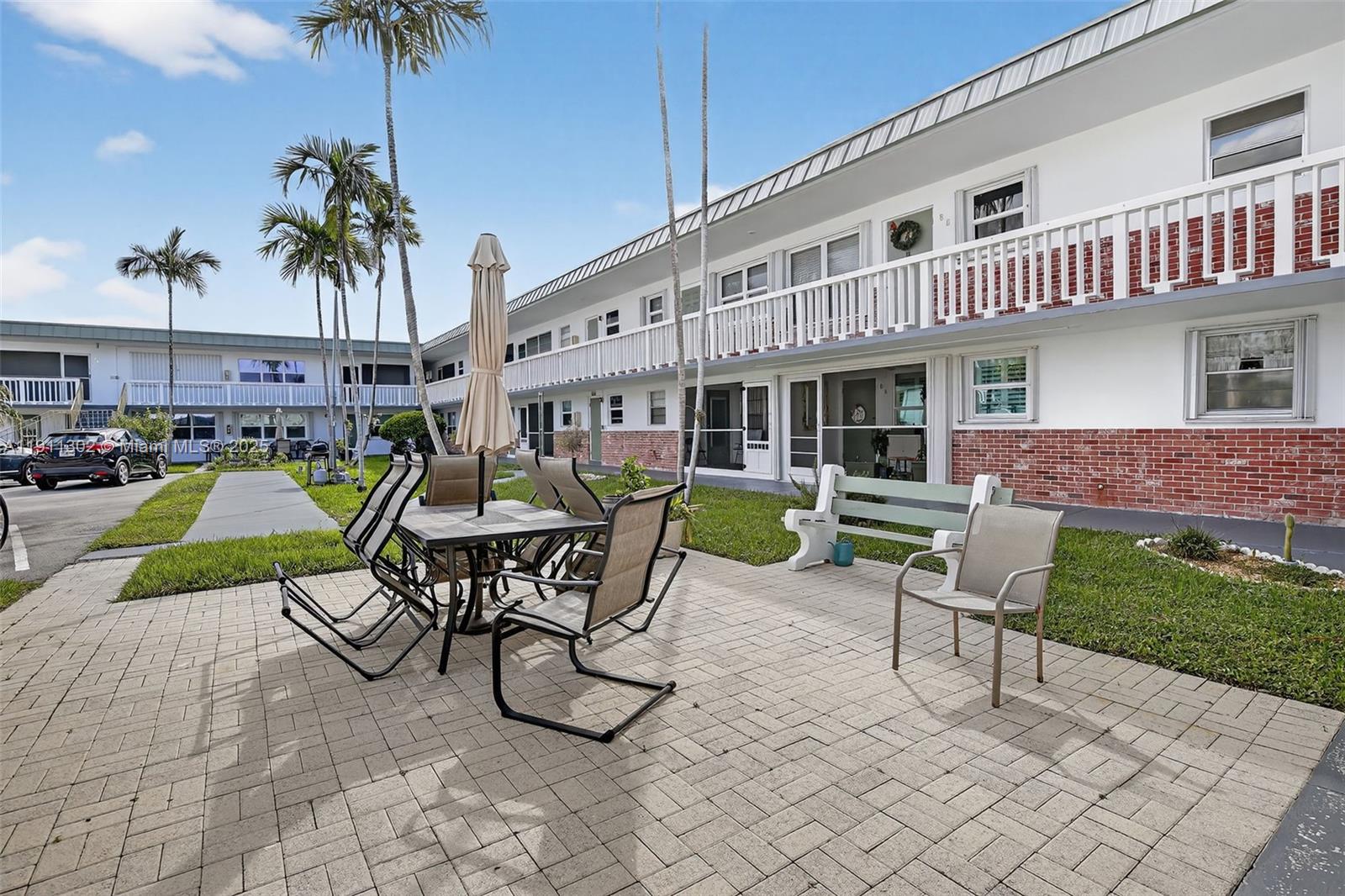 CRYSTAL COURT MANOR NO 7 - Residential