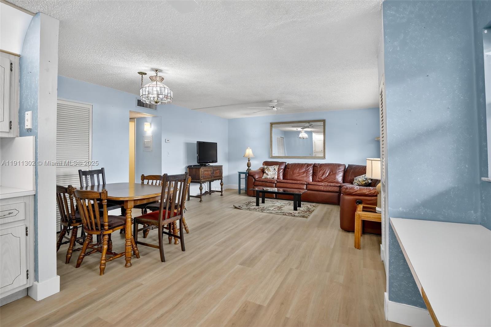 CRYSTAL COURT MANOR NO 7 - Residential