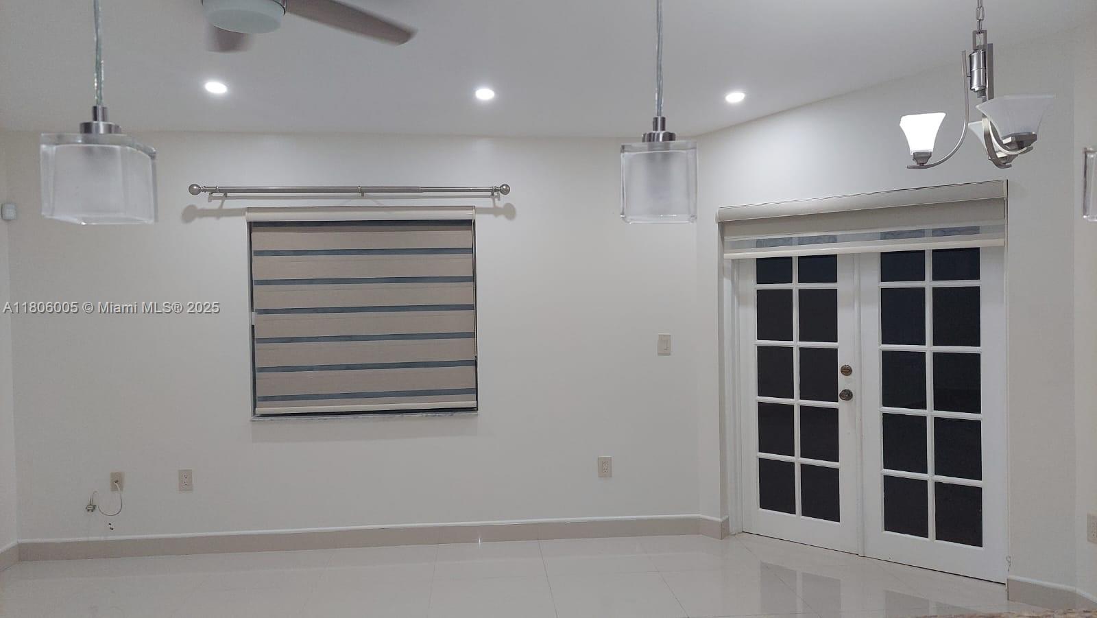 Rental Property at 984 Sw 113th Ter D-22, Pembroke Pines, Miami-Dade County, Florida - Bedrooms: 2 
Bathrooms: 2  - $2,600 MO.