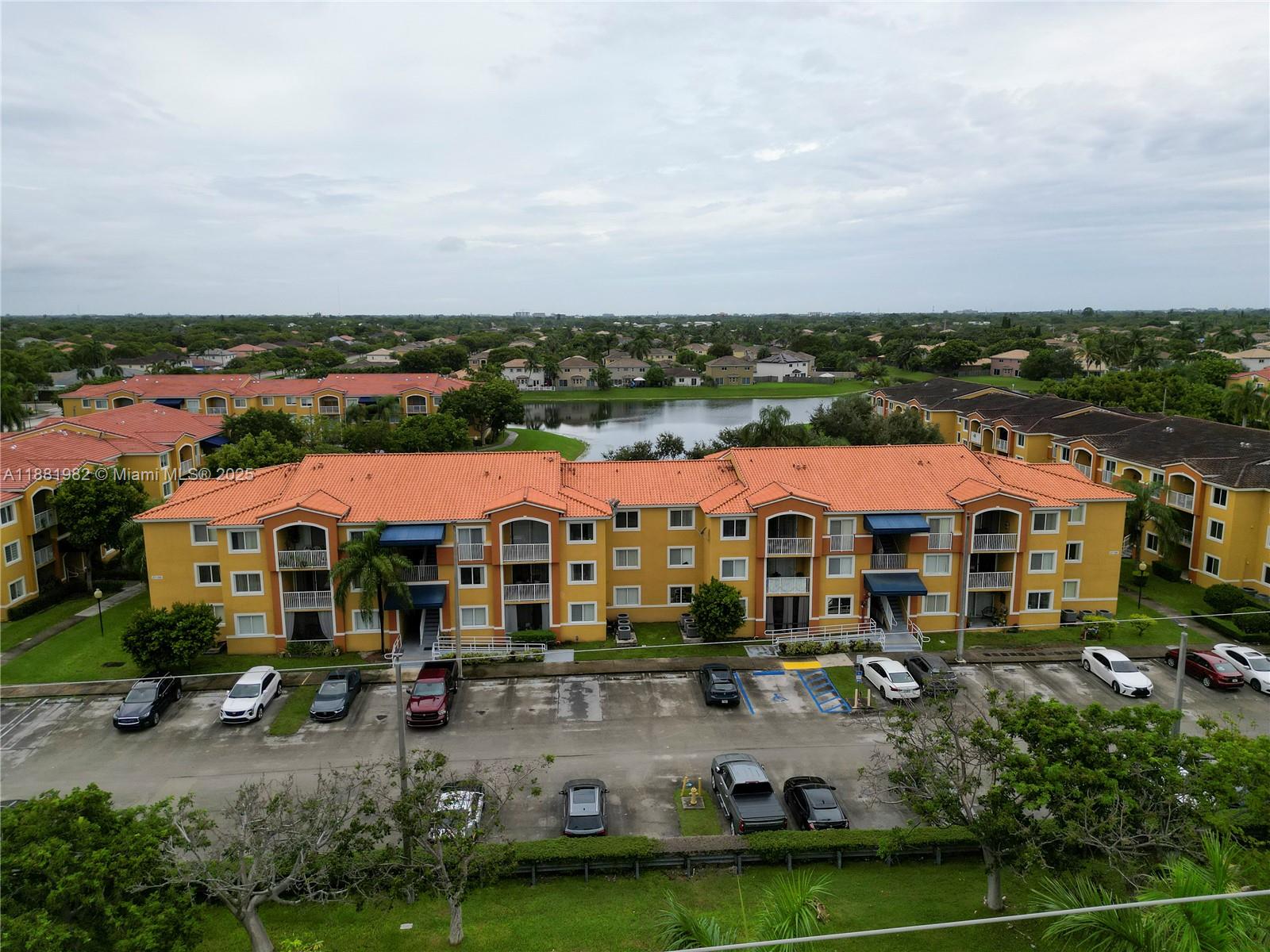 CUTLER LAKES CONDO II - Residential