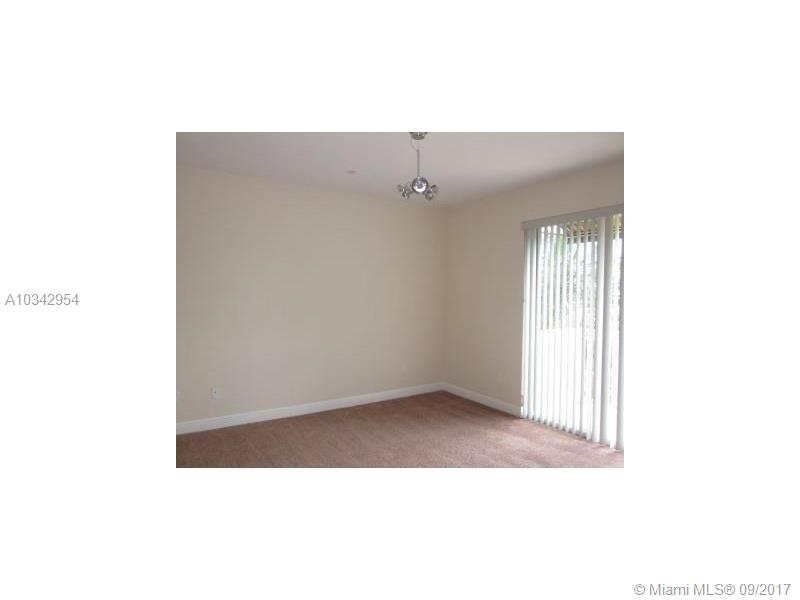 CROISSANT PARK - Residential Lease