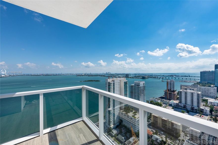 Amazing Lower Penthouse on the South East Corner of Bay House Condominium. 3 Bedroom/2.5 Bath unit with stunning bay and city views. Bay House is a high end boutique building with only 160 units, semi-private elevators, and only 5 units per floor. Building features include panoramic bay views, 9-foot ceilings, floor-to-ceiling impact windows, gym, kids play area, as well as a full amenity resort deck with pool, outdoor grill area, party room, and business center.