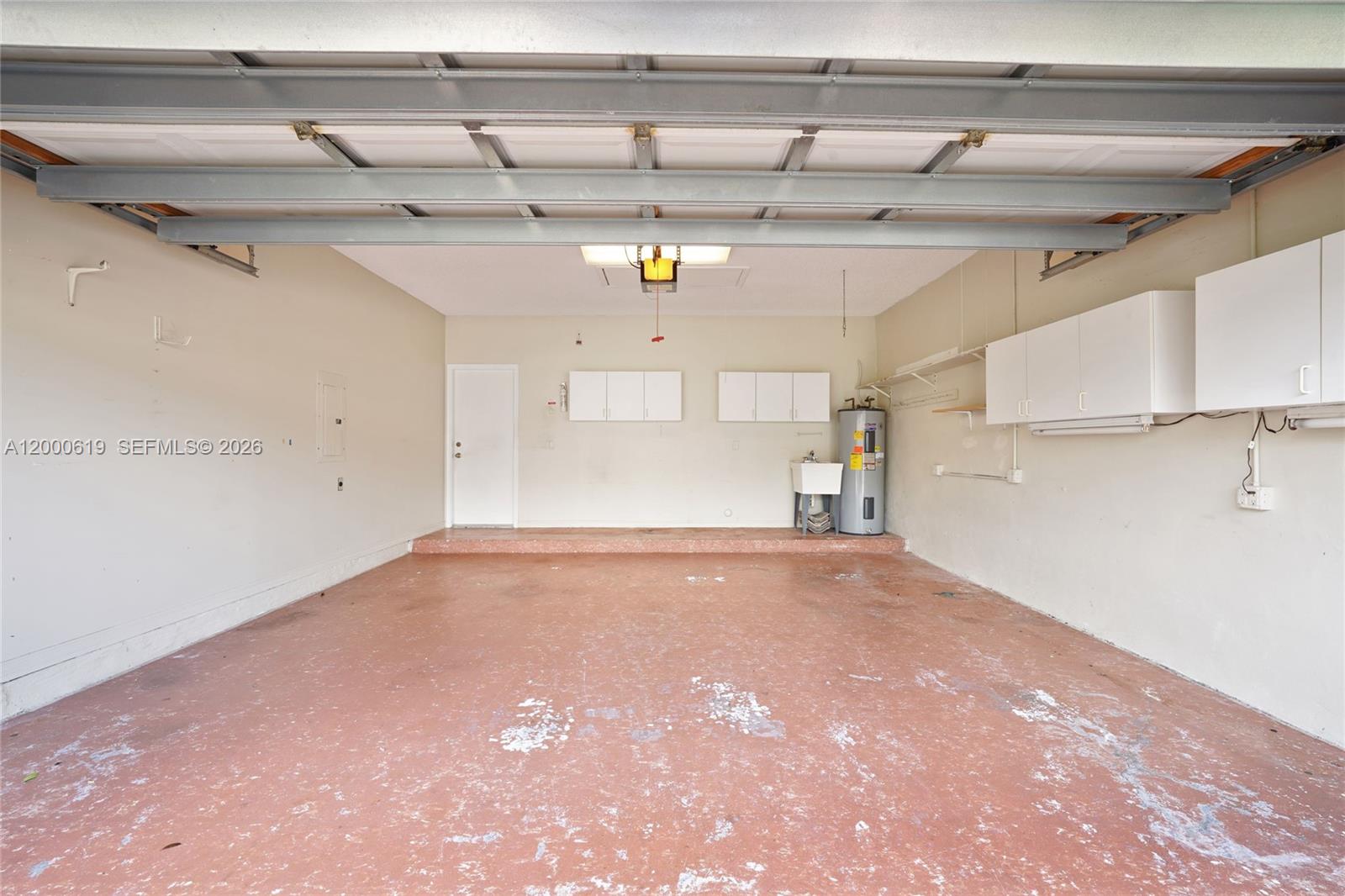 BALMORAL COUNTRY CLUB LAC - Residential