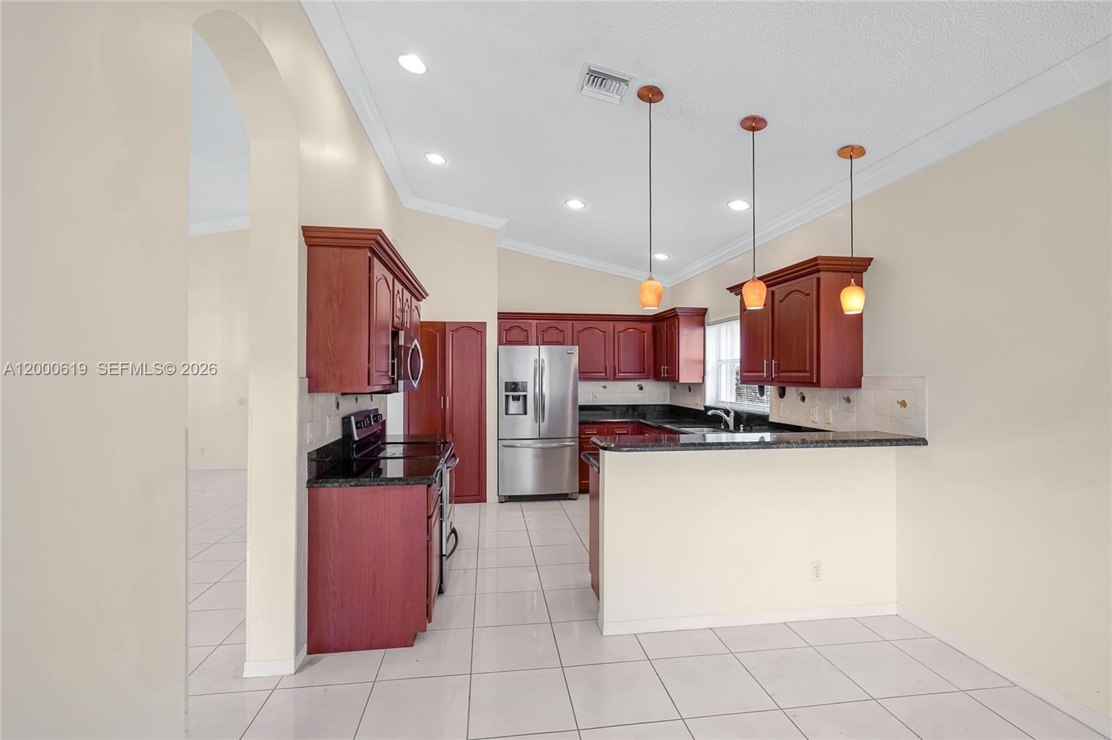 BALMORAL COUNTRY CLUB LAC - Residential