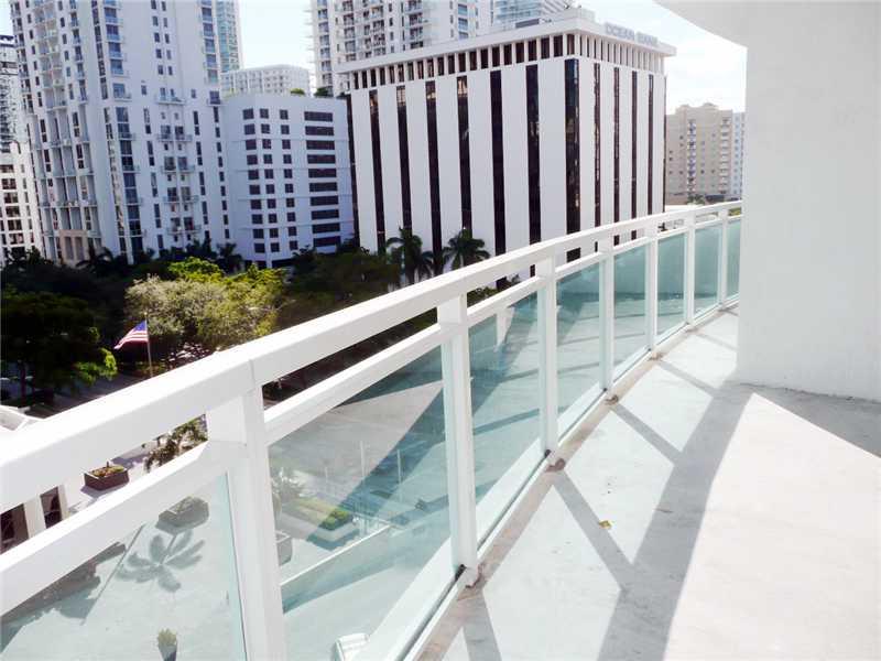 THE PLAZA ON BRICKELL - Residential Lease