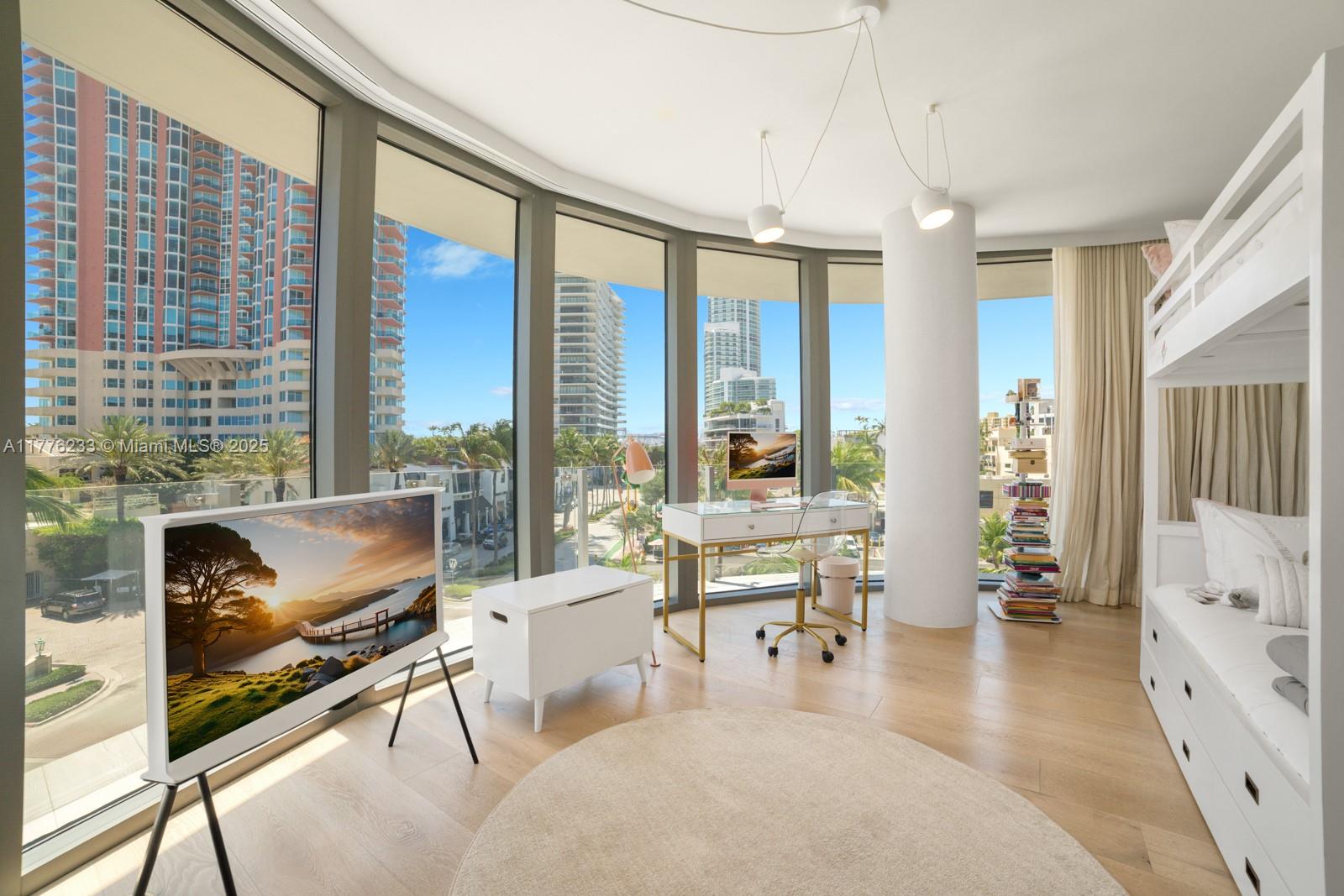 ONE OCEAN CONDO - Residential